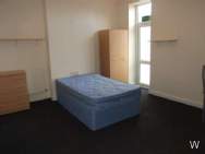 Main Photo of a 3 bedroom  Flat to rent