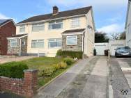 Main Photo of a 4 bedroom  Semi Detached House for sale