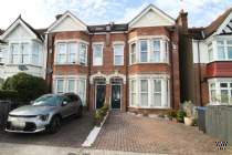 Main Photo of a 4 bedroom  Terraced House to rent