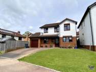 Main Photo of a 4 bedroom  Detached House for sale