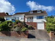 Main Photo of a 4 bedroom  Detached House for sale