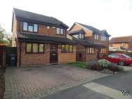 Main Photo of a 3 bedroom  Detached House to rent