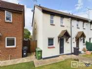 Main Photo of a 2 bedroom  End of Terrace House for sale