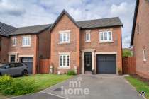 Main Photo of a 4 bedroom  Detached House for sale