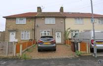 Main Photo of a 3 bedroom  Terraced House to rent