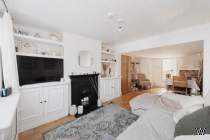 Main Photo of a 2 bedroom  Terraced House to rent