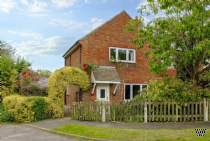 Main Photo of a 3 bedroom  Semi Detached House for sale