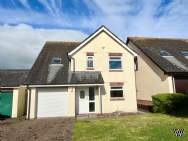 Main Photo of a 4 bedroom  Detached House for sale