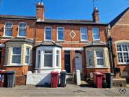 Main Photo of a 3 bedroom  Terraced House to rent