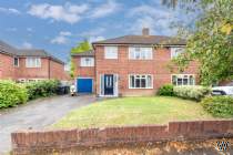 Main Photo of a 4 bedroom  Semi Detached House for sale