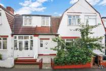 Main Photo of a 3 bedroom  Terraced House for sale