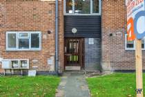 Main Photo of a 3 bedroom  Flat for sale