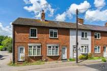 Main Photo of a 2 bedroom  Cottage for sale