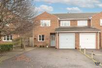 Main Photo of a 4 bedroom  Semi Detached House for sale