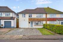 Main Photo of a 4 bedroom  Semi Detached House for sale