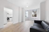 Main Photo of a 2 bedroom  Flat to rent