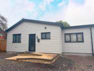 Main Photo of a 2 bedroom  Semi Detached Bungalow to rent