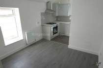 Main Photo of a 2 bedroom  Flat to rent