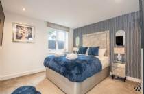 Main Photo of a 2 bedroom  Flat for sale