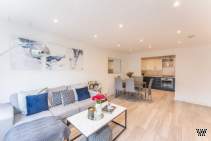 Main Photo of a 2 bedroom  Flat for sale