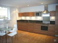 Main Photo of a 2 bedroom  Flat to rent