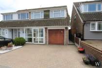 Main Photo of a 4 bedroom  Semi Detached House for sale