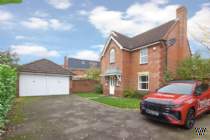 Main Photo of a 4 bedroom  Detached House to rent