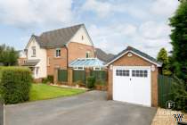 Main Photo of a 4 bedroom  Detached House for sale