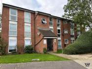 Main Photo of a 1 bedroom  Flat for sale