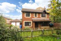 Main Photo of a 4 bedroom  Detached House for sale