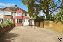 Main Photo of a 4 bedroom  Semi Detached House for sale