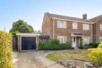 Main Photo of a 4 bedroom  Semi Detached House for sale