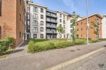 Main Photo of a 2 bedroom  Flat for sale