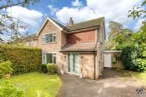 Main Photo of a 4 bedroom  Semi Detached House for sale