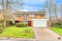 Main Photo of a 5 bedroom  Detached House for sale