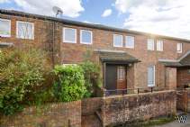 Main Photo of a 2 bedroom  Terraced House for sale