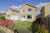 Main Photo of a 3 bedroom  Detached House for sale