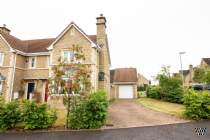 Main Photo of a 3 bedroom  Semi Detached House for sale