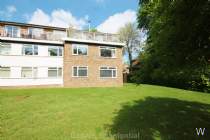 Main Photo of a 2 bedroom  Flat to rent