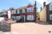 Main Photo of a 4 bedroom  Semi Detached House to rent