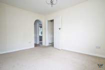 Main Photo of a 2 bedroom  Maisonette to rent