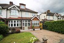 Main Photo of a 5 bedroom  Semi Detached House to rent