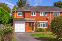 Main Photo of a 4 bedroom  Semi Detached House for sale