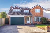 Main Photo of a 4 bedroom  Detached House for sale