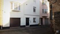 Main Photo of a 2 bedroom  Maisonette to rent