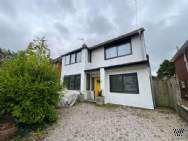 Main Photo of a 3 bedroom  Detached House to rent