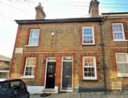 Main Photo of a 2 bedroom  Terraced House to rent