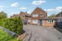 Main Photo of a 4 bedroom  Detached House for sale