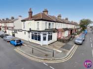 Main Photo of a 5 bedroom  Semi Detached House for sale