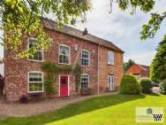 Main Photo of a 8 bedroom  Village House to rent